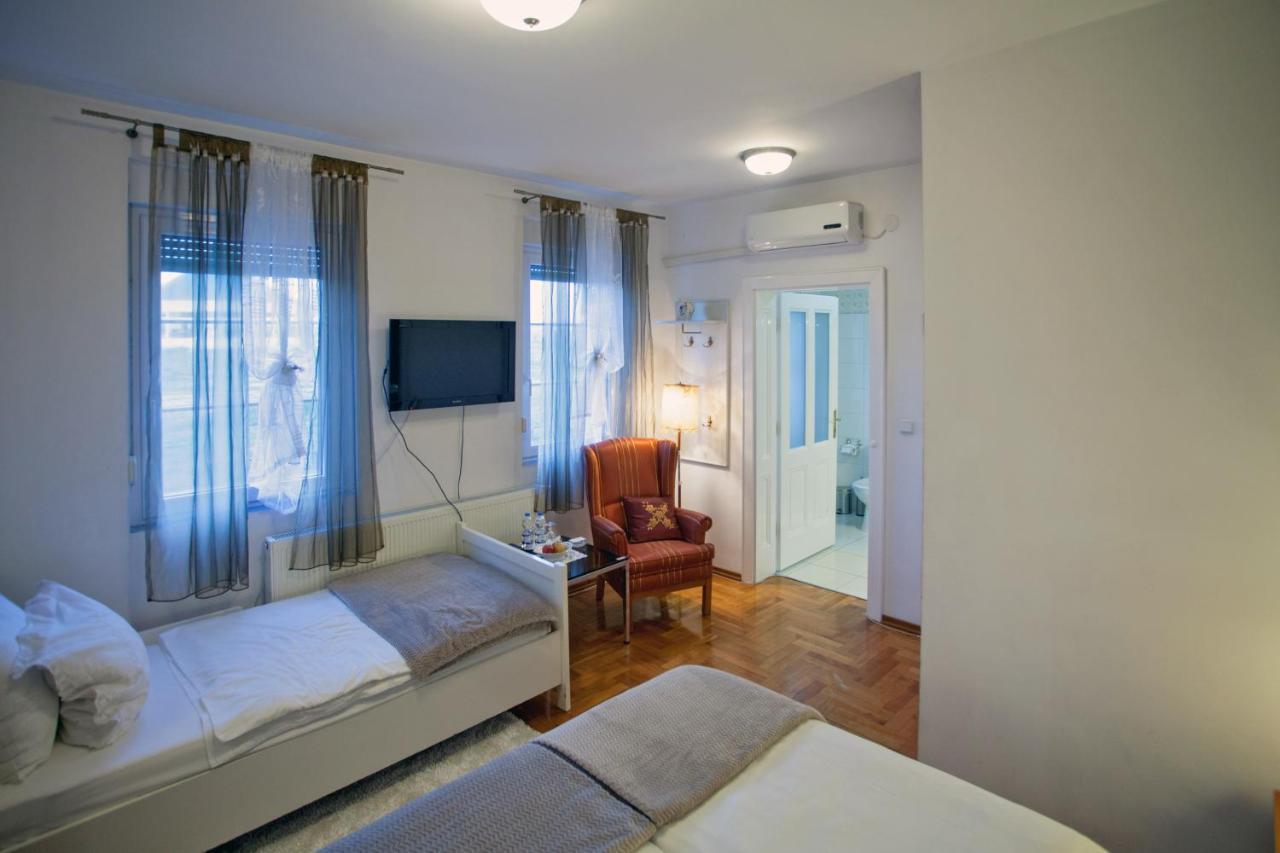 Vila Rosa Vukovar Bed & Breakfast Luaran gambar